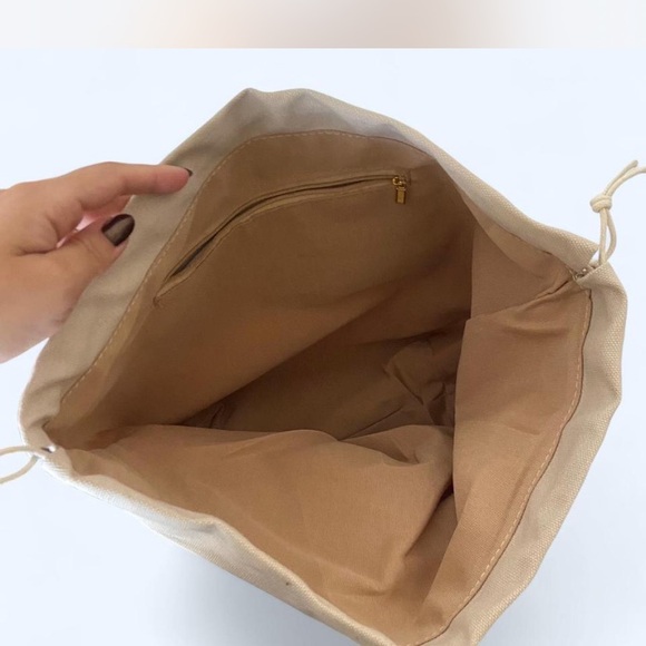 Elegant Tan Suede Shoulder Bag - Picture 4 of 5